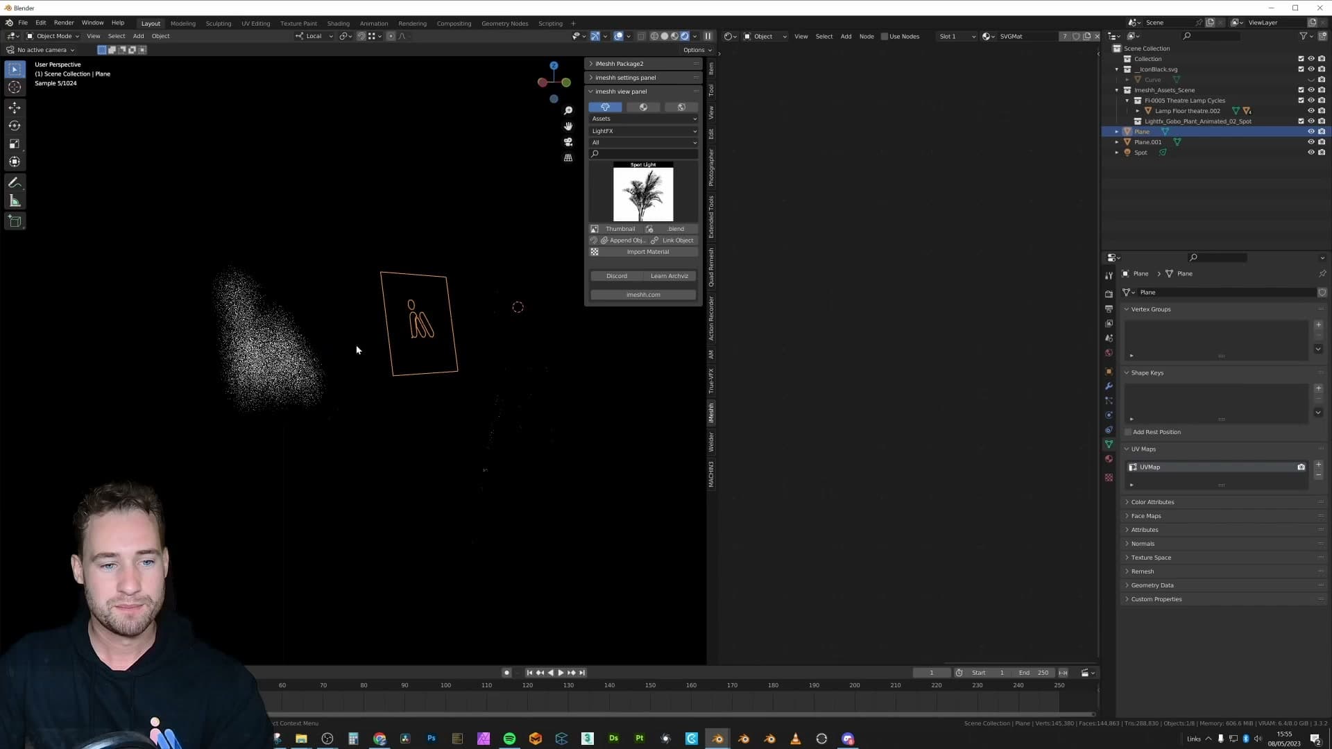 Sliding the cutout plate closer to the wall sharpens the projected pattern; pulling it away blurs it. The same focus behaviour we'll mimic inside Blender.